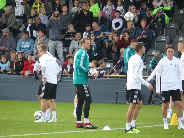 Сборная Германии впервые не побеждает на ЧМ по футболу в первых двух матчах