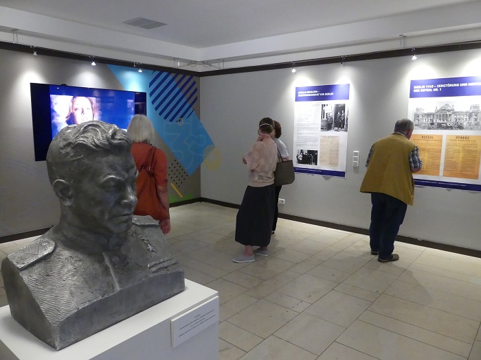 В Русском доме в Берлине 16 июня открылась выставка, посвященная Николаю Берзарину