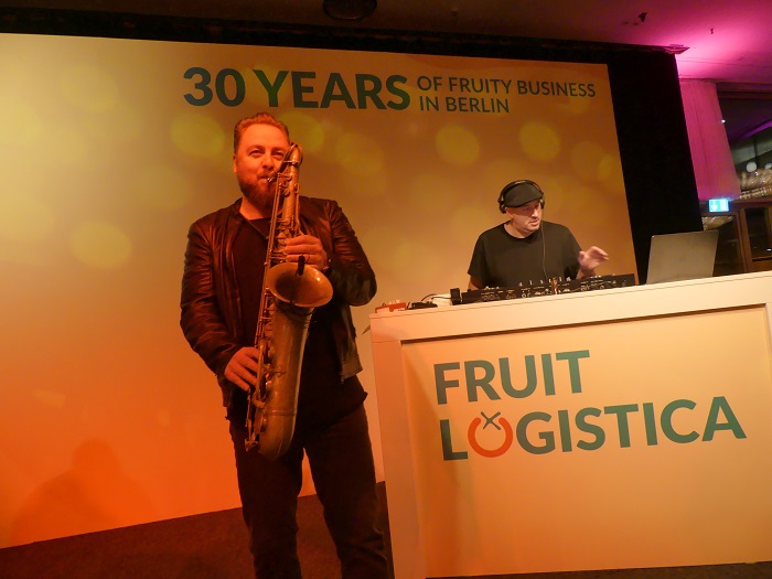 Музыкант Максим Варшавский выступил на юбилее международной выставки FRUIT LOGISTICA 2023