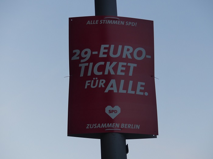 В Берлине продлили социальный проездной билет за 9 евро до 31 декабря 2023