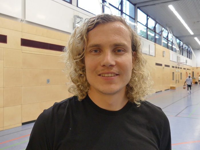 Баскетболист Нико Адамчак сыграл за команду BC Lions Moabit в октябре 2023